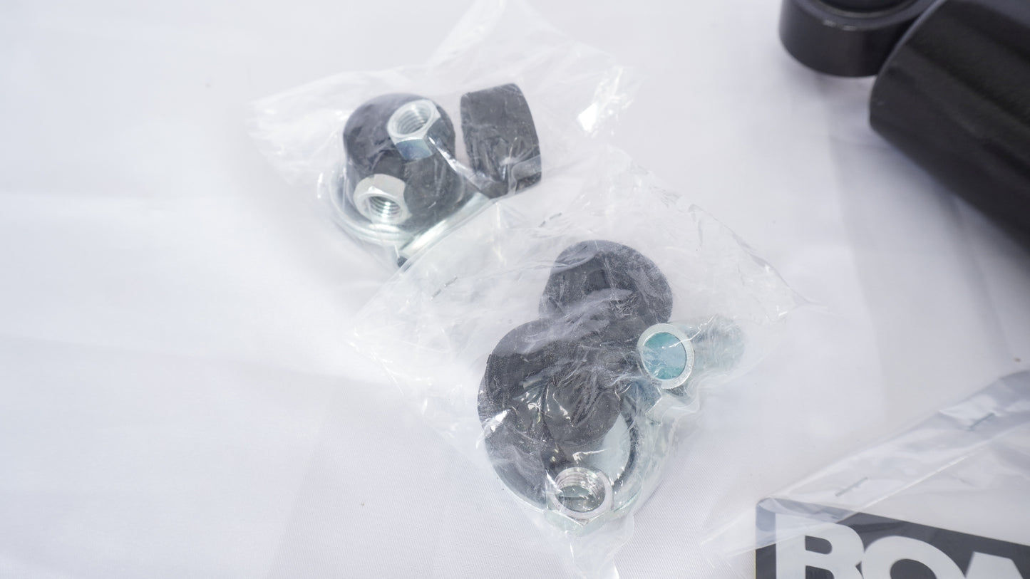 【未使用に近い】 APIO アピオ ROADWIN 64・7420サスペンションキット/ショックアブソーバーのみ 減衰力14段階調整式 1台分 JB64ジムニー JB74シエラ