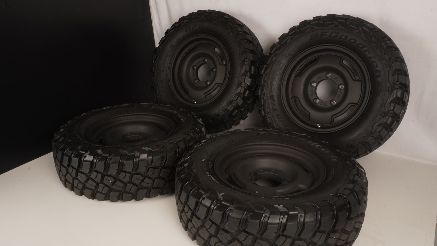 アピオ　ワイルドボアSR  BFグッドリッチ KM3 MT215/75/R15 4本