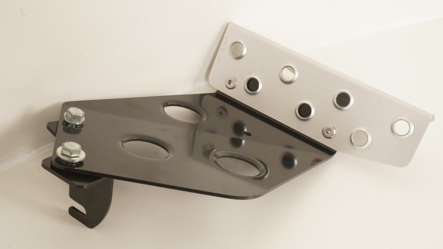 APIO アピオ MTドライバーズフットレスト・ジムニーJB64,JB74 マニュアル車用