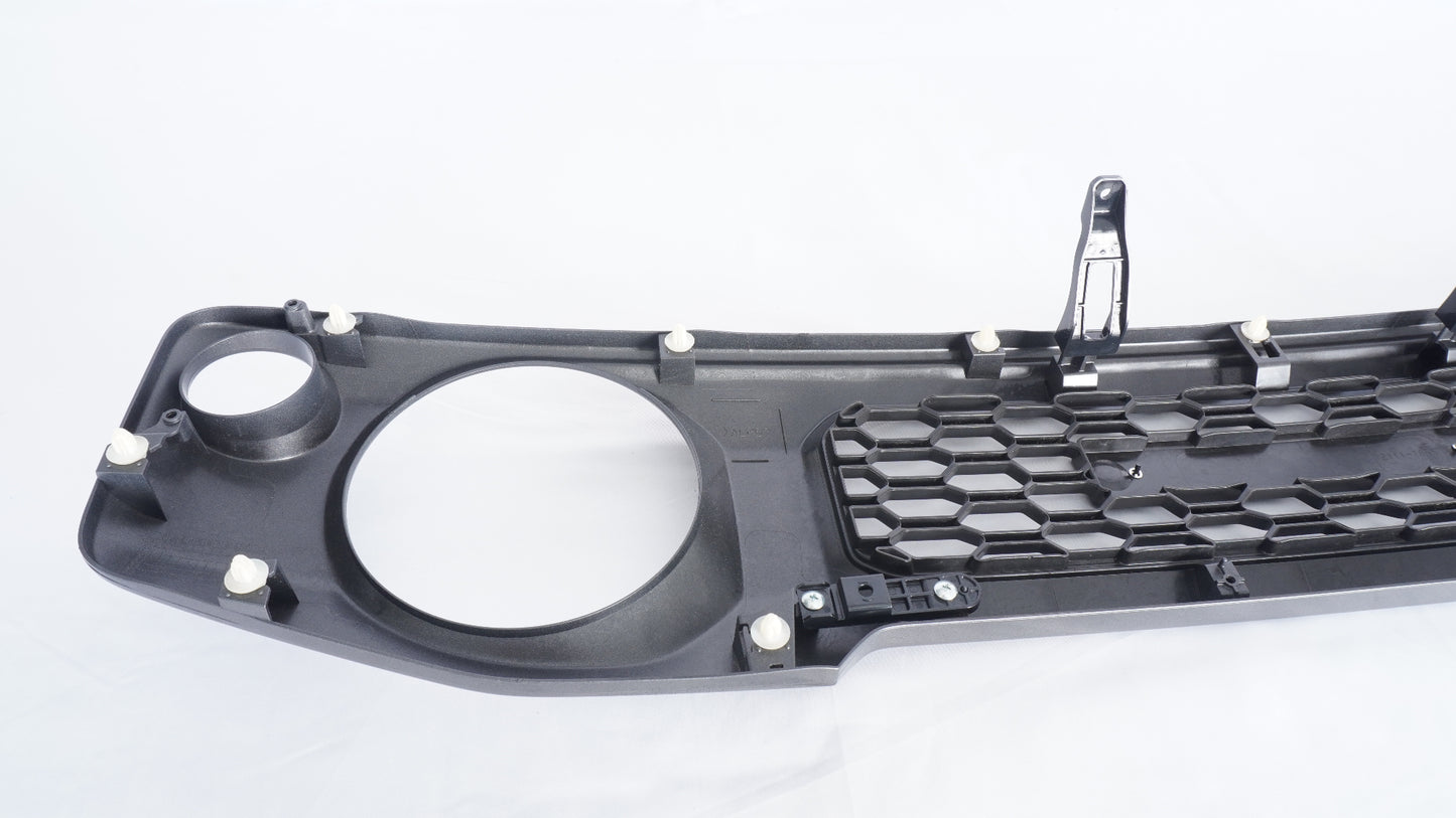 ジムニー JB64W シエラ JB74W フロントグリル（純正オプション品）グレー SUZUKIエンブレム自家塗装