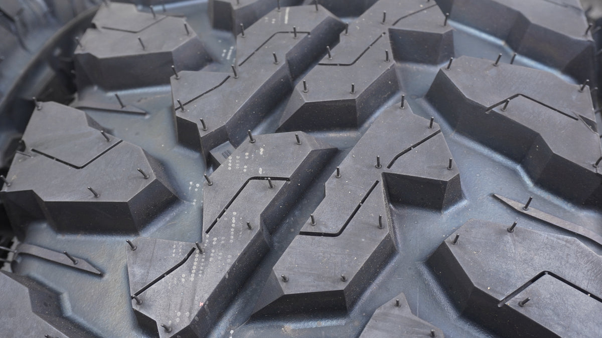YOKOHAMA GEOLANDAR ヨコハマ ジオランダー M/T G003 235/75R15 2025年 未使用品 4本
