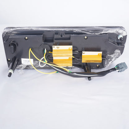 【未使用】 ショウワガレージ LEDテールランプ E00160 クリアレンズ レッドバー JB64 JB74 JC74 ジムニー シエラ ノマド