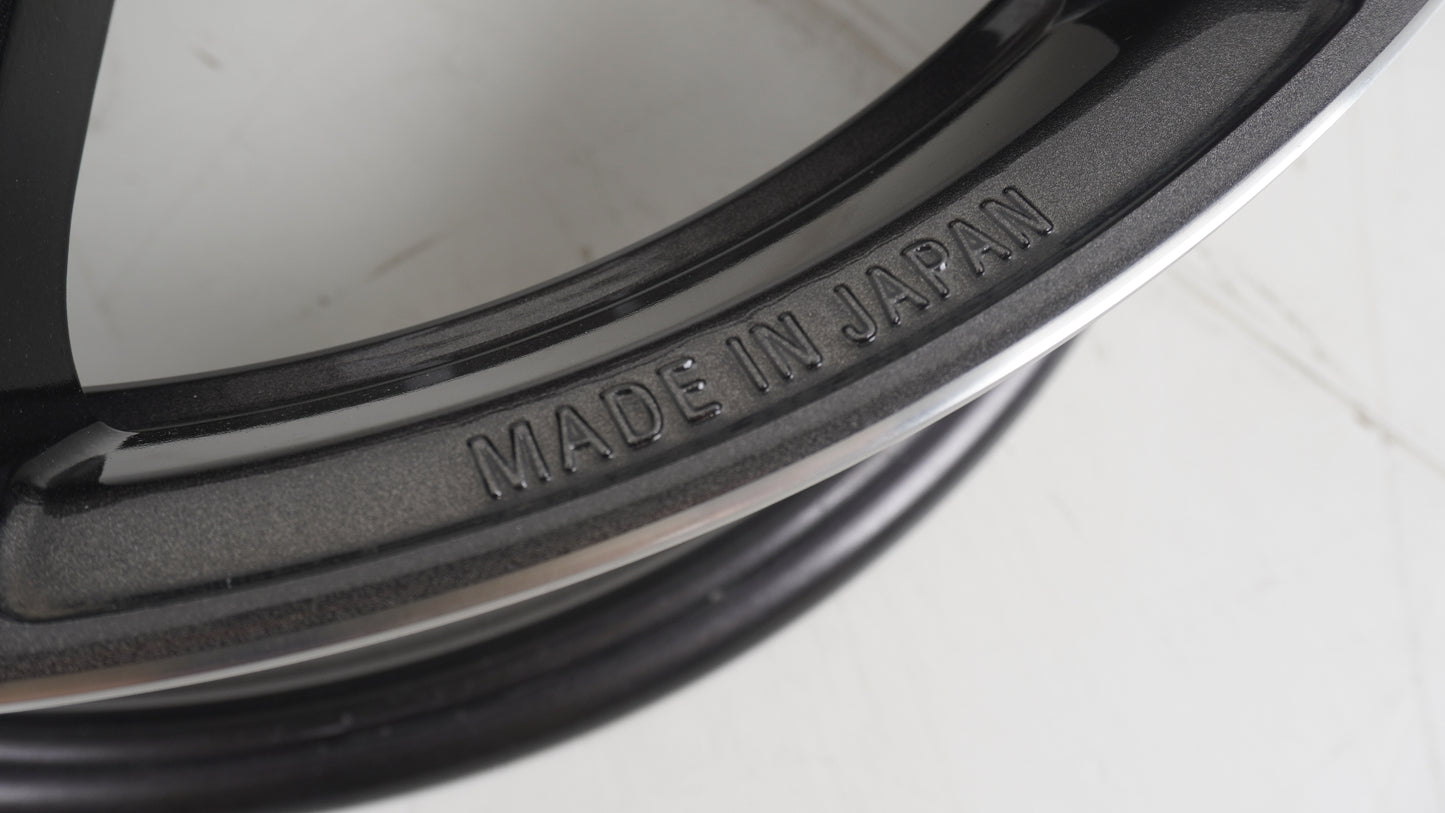 RAYS Gram Lights AZURE レイズ グラムライツ  アズール 57JMA H9 16×5.5J +22 139.7-5H 4本 ホイール