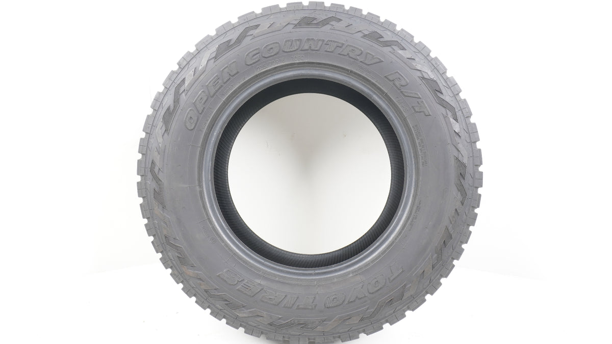 2023年製 TOYO OPENCOUNTRY R/T オープンカントリー 235/70R16 106Q WL 4本