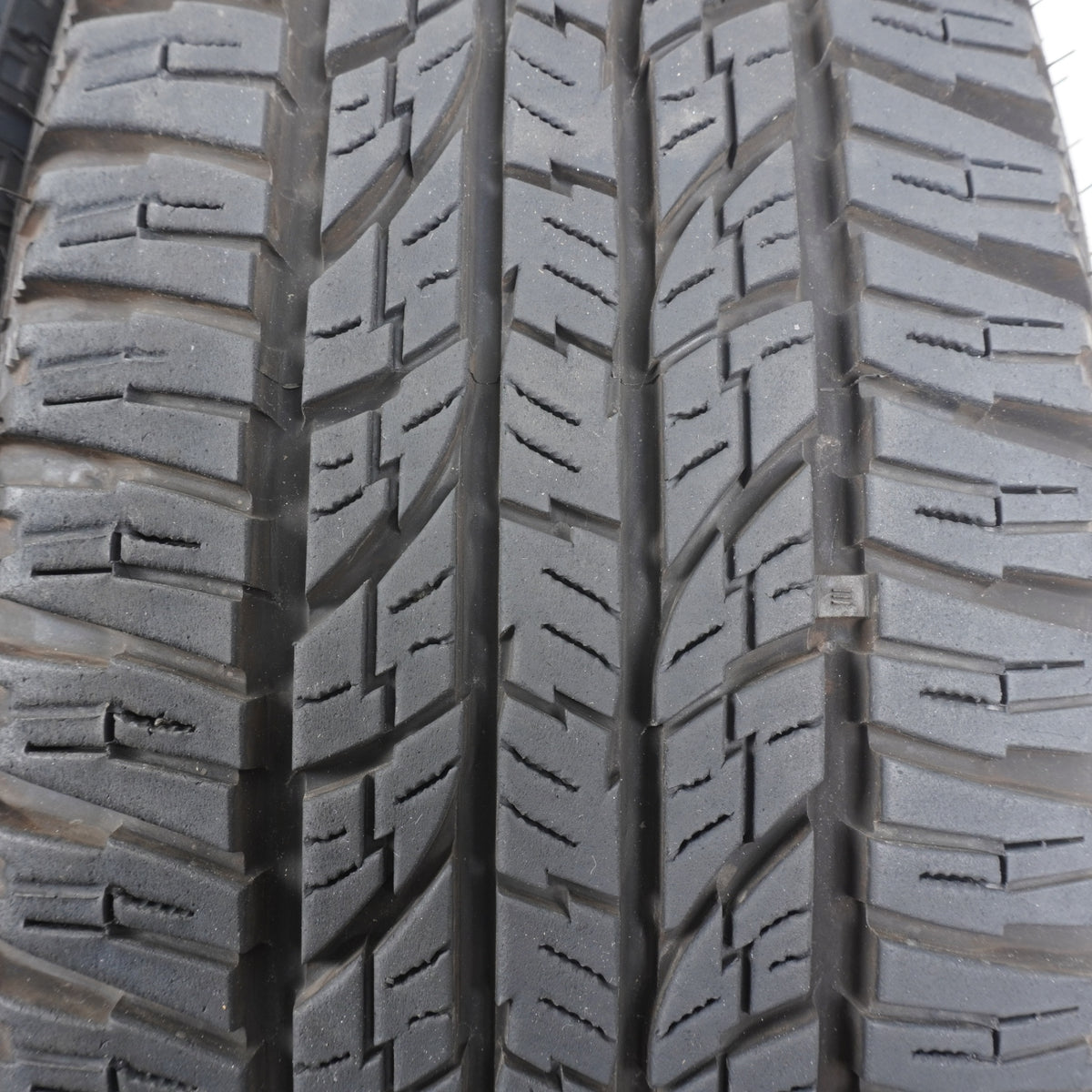 【冬タイヤ規制対応】 2023年製 YOKOHAMA GEOLANDAR A/T G015 OWL ヨコハマ ジオランダー 235/70R16 4本 ホワイトレター