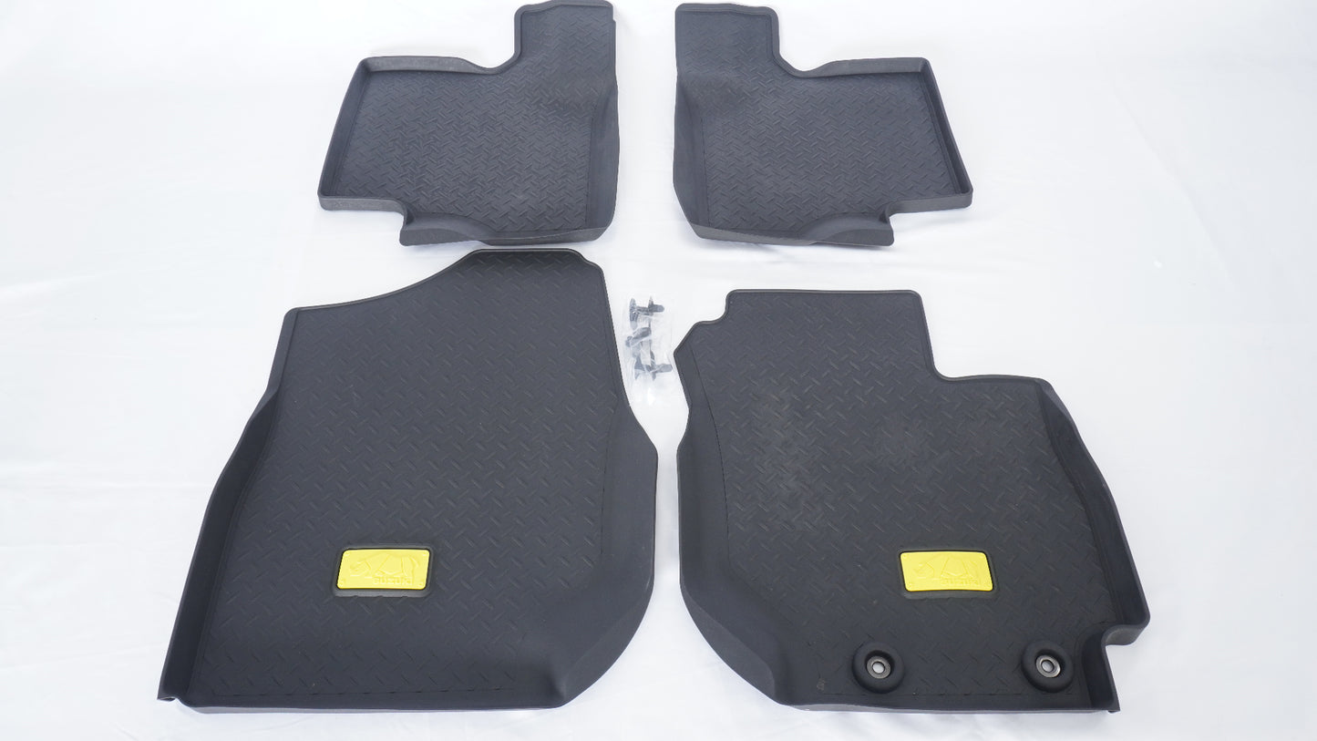 試着のみ スズキ純正 ジムニー フロアマット(トレー) AT車用 JB64W 縞鋼板柄 合成ゴム サイマーク入り