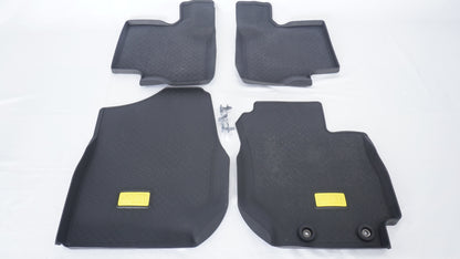 試着のみ スズキ純正 ジムニー フロアマット(トレー) AT車用 JB64W 縞鋼板柄 合成ゴム サイマーク入り