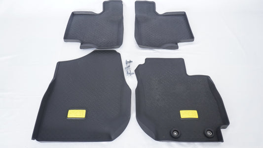 試着のみ スズキ純正 ジムニー フロアマット(トレー) AT車用 JB64W 縞鋼板柄 合成ゴム サイマーク入り