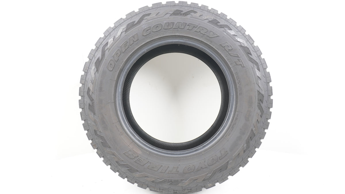 2023年製 TOYO OPENCOUNTRY R/T オープンカントリー 235/70R16 106Q WL 4本
