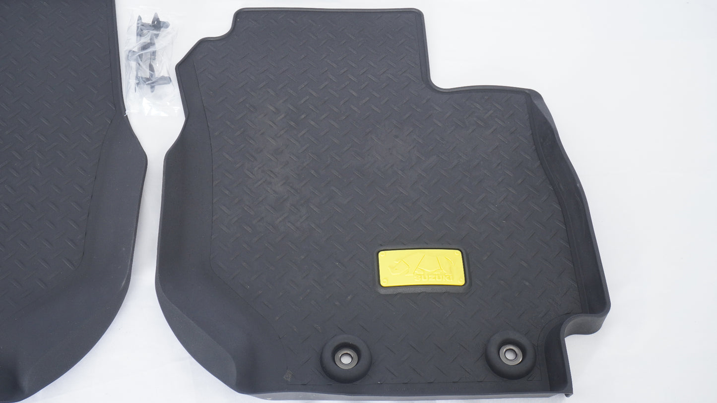 試着のみ スズキ純正 ジムニー フロアマット(トレー) AT車用 JB64W 縞鋼板柄 合成ゴム サイマーク入り