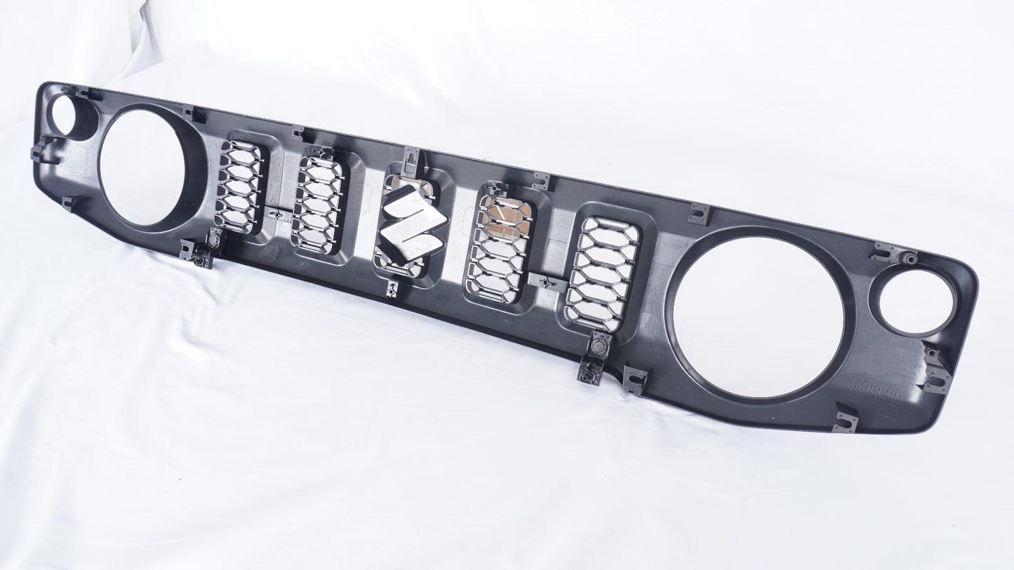 【未使用に近い】 SUZUKI スズキ 純正グリル ノーマル 新車外し JB64 ジムニー