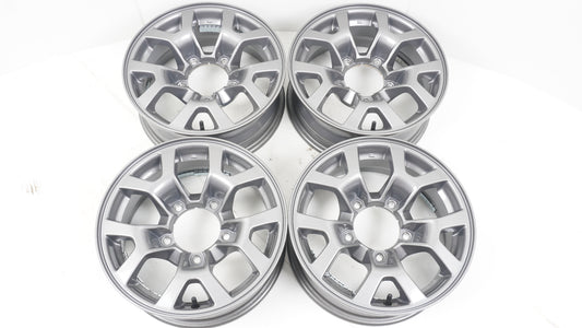 JB74シエラ JC74ノマド スズキ純正アルミ 15×5.5J +5 139.7-5H 4本 ホイール