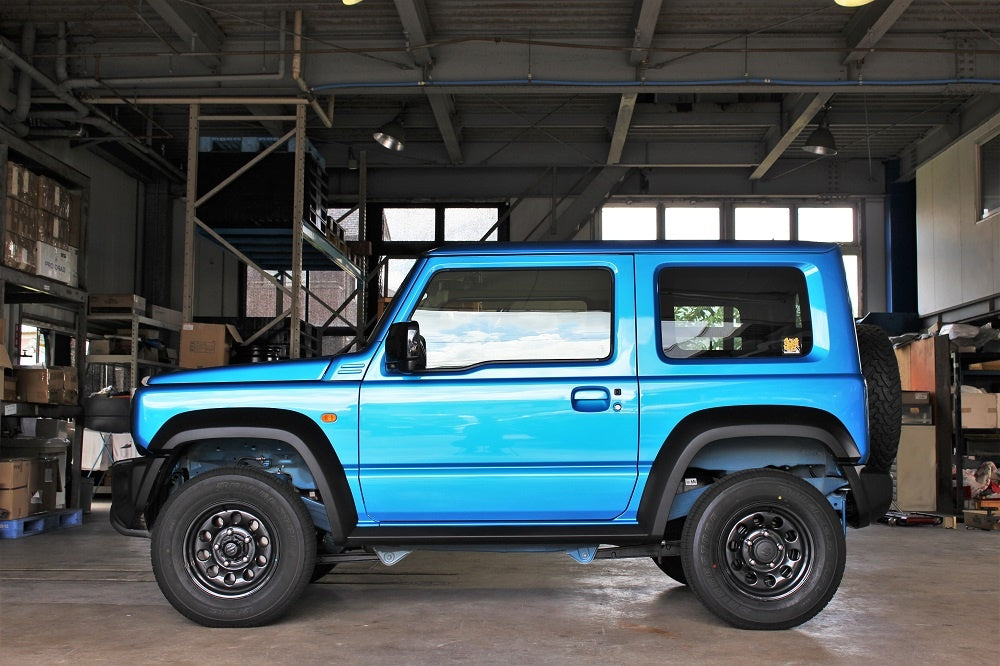 4×4エンジニアリング リフトアップ  JB74 シエラ カントリー コイル CSS013 30ミリUP＆ショックアブソーバー S4674-4950 減衰力14段調整式＆ラテラルロッド  CS-044A CS-046A 1台分 調整式ラテラルロッド付き