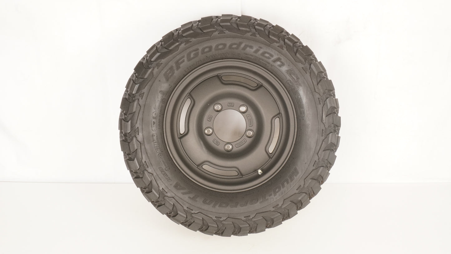 アピオ　ワイルドボアSR  BFグッドリッチ KM3 MT215/75/R15 4本
