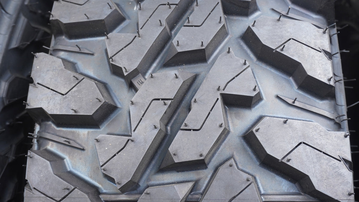 YOKOHAMA GEOLANDAR ヨコハマ ジオランダー M/T G003 235/75R15 2025年 未使用品 4本