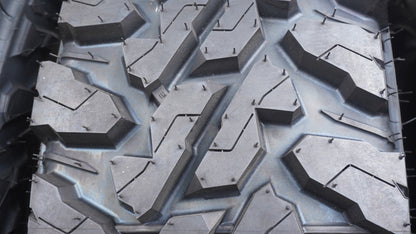 YOKOHAMA GEOLANDAR ヨコハマ ジオランダー M/T G003 235/75R15 2025年 未使用品 4本