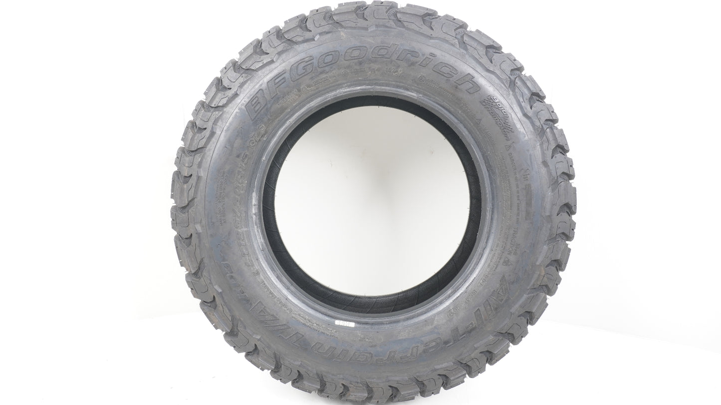【走行僅か】【冬タイヤ規制対応】 2025年製 BFGoodrich ALL-TERRAIN KO3 グッドリッチ オールテレーン LT195/80R15 107S 4本