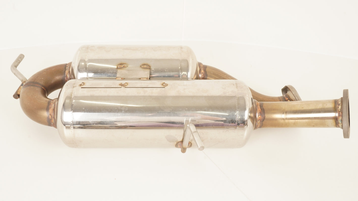 サクソンレーシング スズキ　新型ジムニー　車検対応サイド出しマフラー【型式：ＪＢ６４】