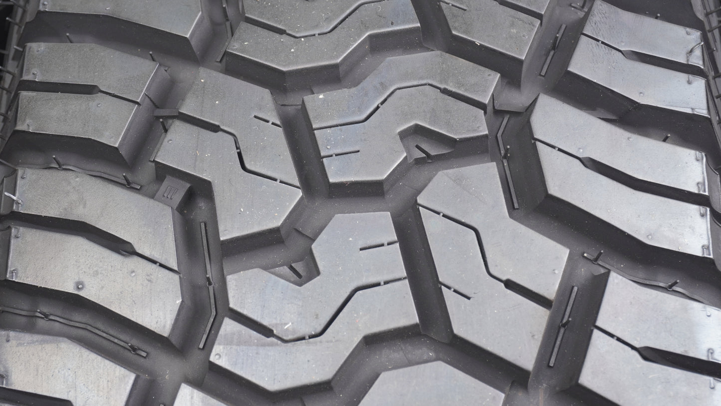 ヨコハマ ジオランダー GEOLANDAR X-AT G016  LT 215/70R16 100/97Q 2023年製 4本セット