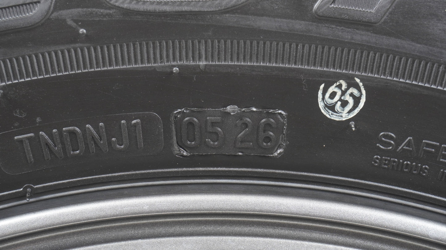 【未使用に近い】 スズキ ジムニーノマド純正ホイール 4本 15×5.5J +5 139.7-5H / 2026年製 BRIDGESTONE DUELER H/L 852 ブリヂストン デューラー 195/80R15 96S 4本