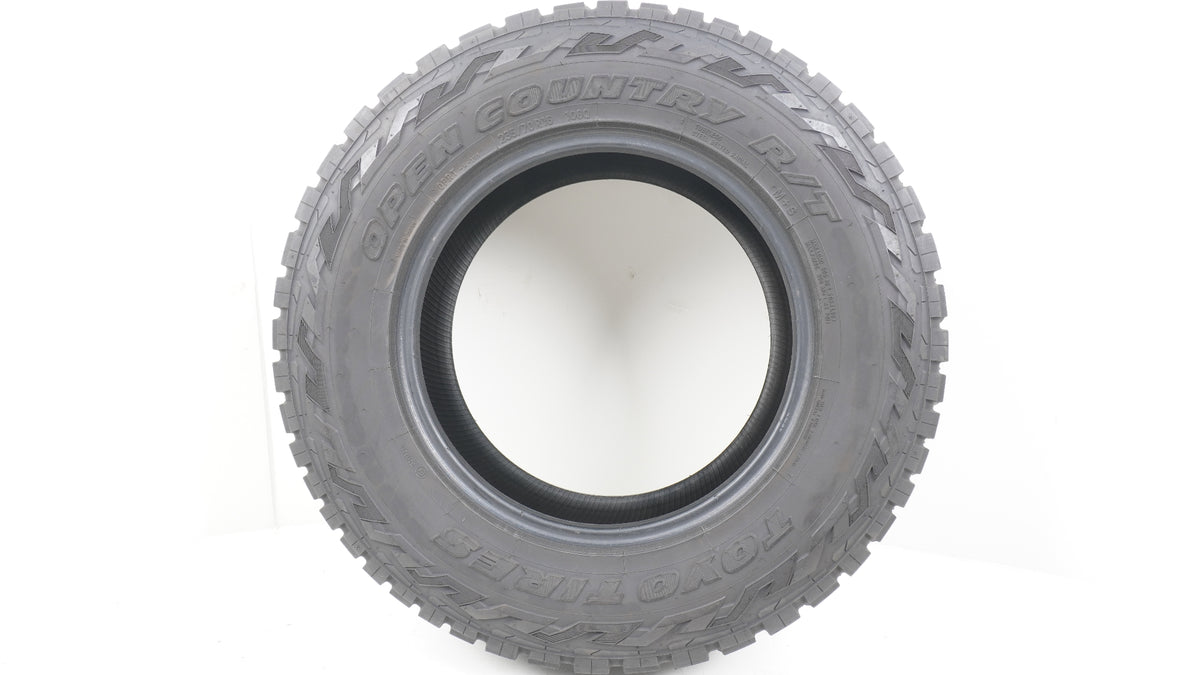 2023年製 TOYO OPENCOUNTRY R/T オープンカントリー 235/70R16 106Q WL 4本