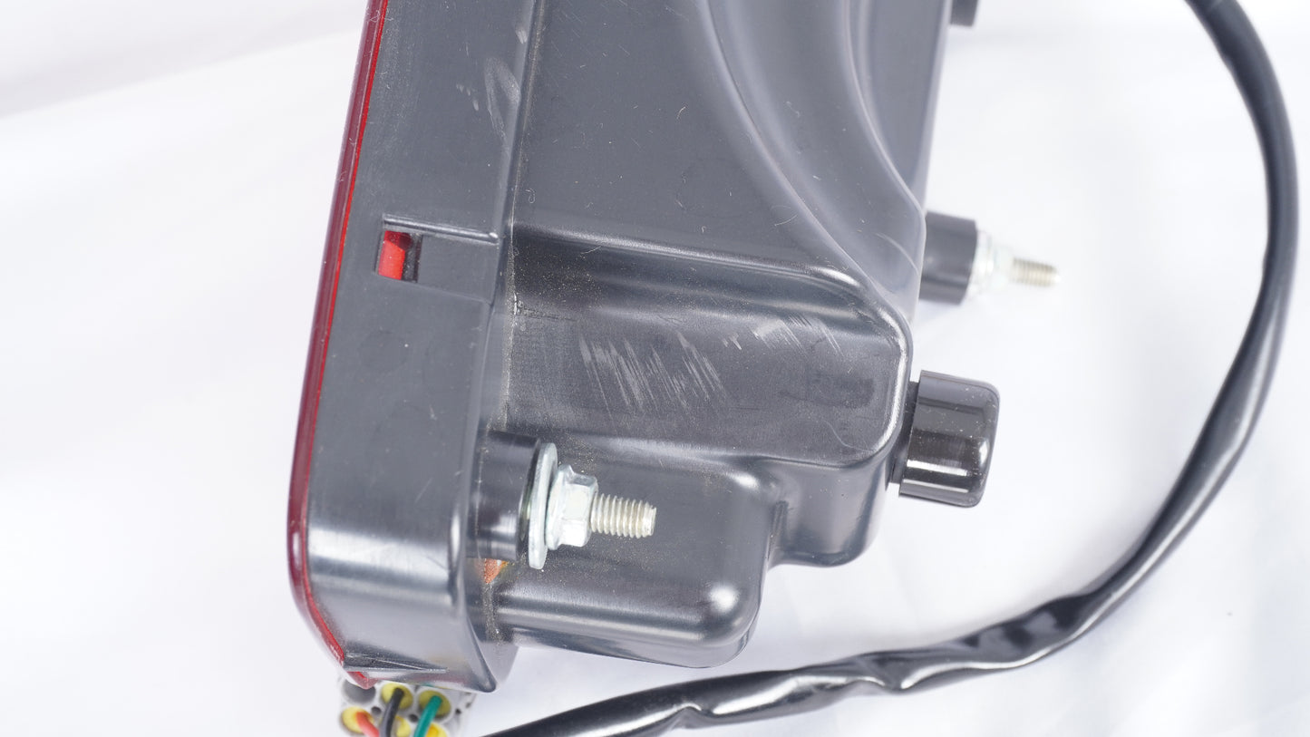 メーカー不明 LEDシーケンシャルテールランプ JB64 JB74 ジムニー シエラ